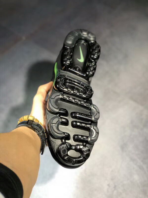 Authentic Nike Air Vapormax Plus 1